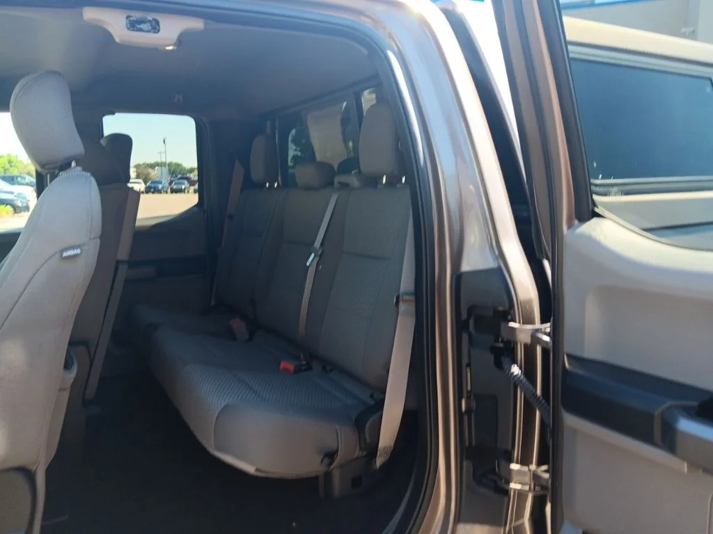 Used 2019 Stone Gray Metallic Ford XLT image 28