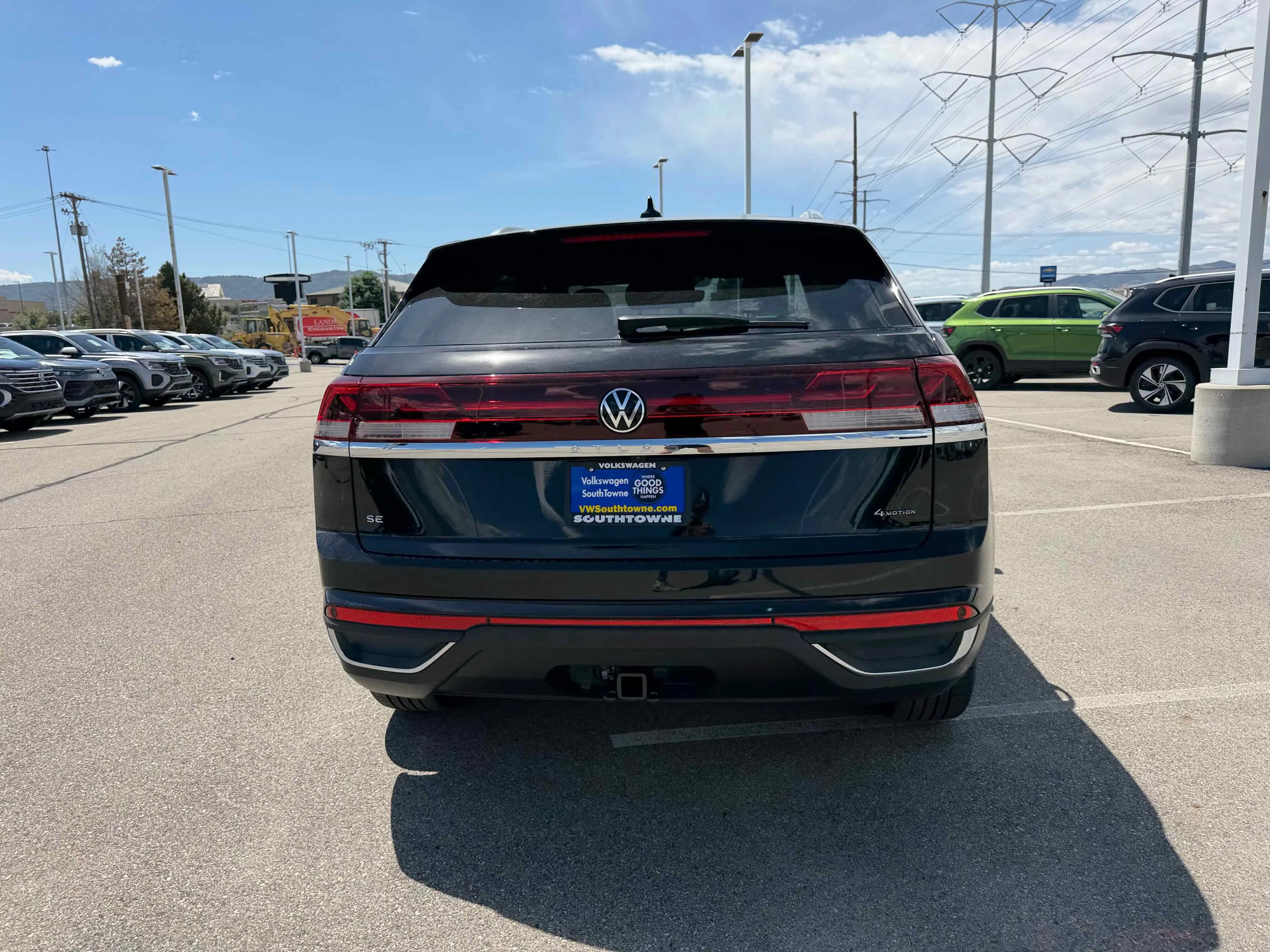 New 2026 Deep Black Volkswagen 2.0T SE w/Technology image 6