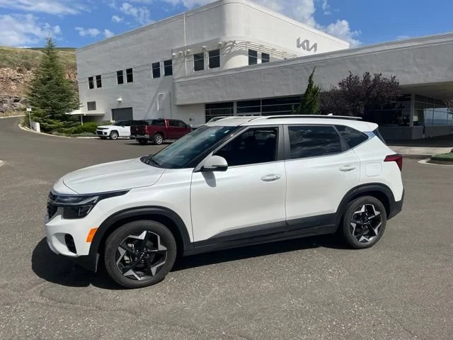 Certified Used 2024 Snow White Pearl Kia EX image 1