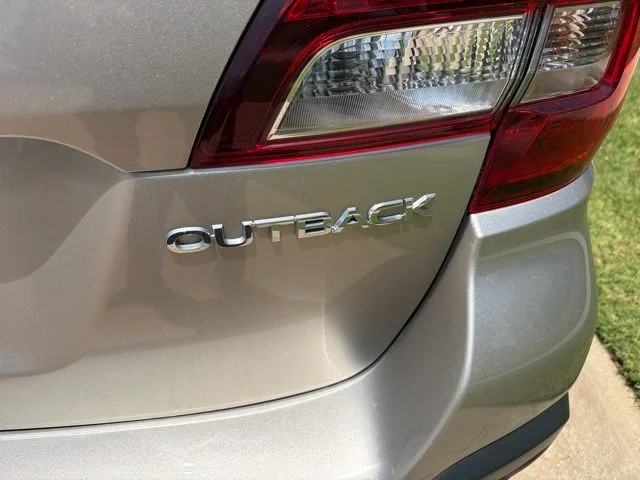 Used 2019 Gray Subaru 2.5i Premium image 5