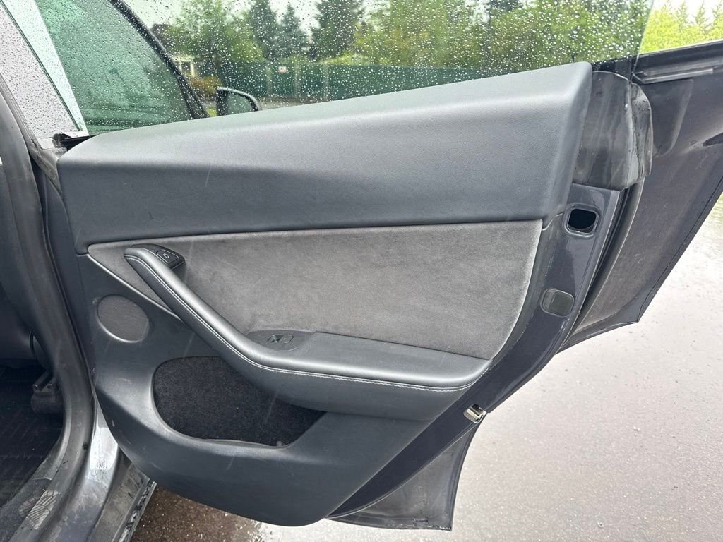 Used 2023 Midnight Silver Metallic Tesla Long Range image 21
