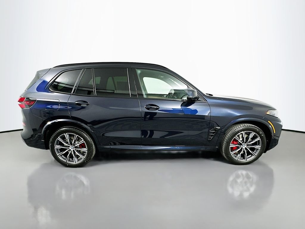 New 2026 Carbon Black Metallic BMW xDrive40i image 4