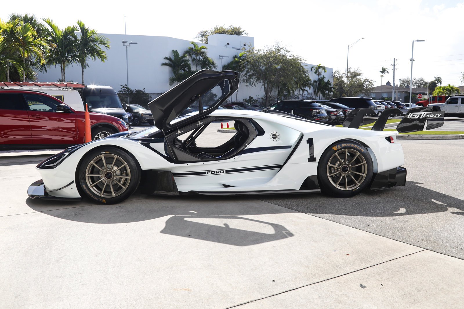 Used 2023 White Ford  image 4