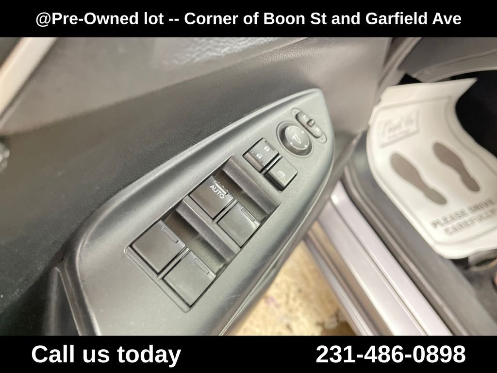 Used 2015  Honda EX-L image 15