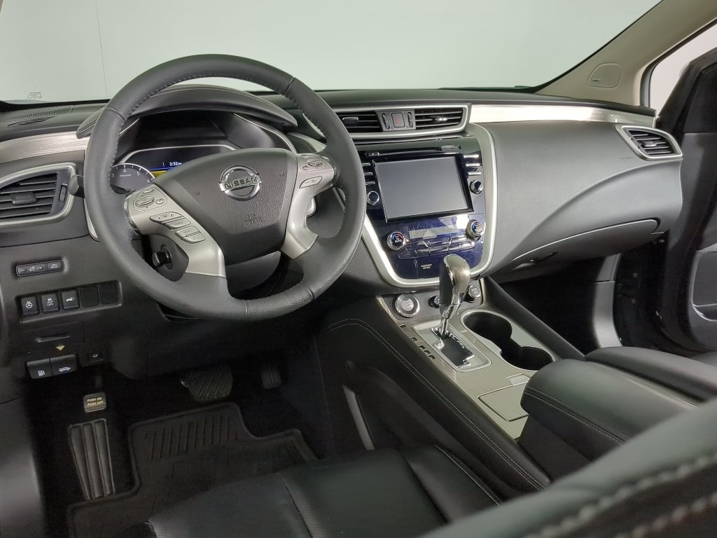 Used 2017 Magnetic Black Metallic Nissan Platinum image 14