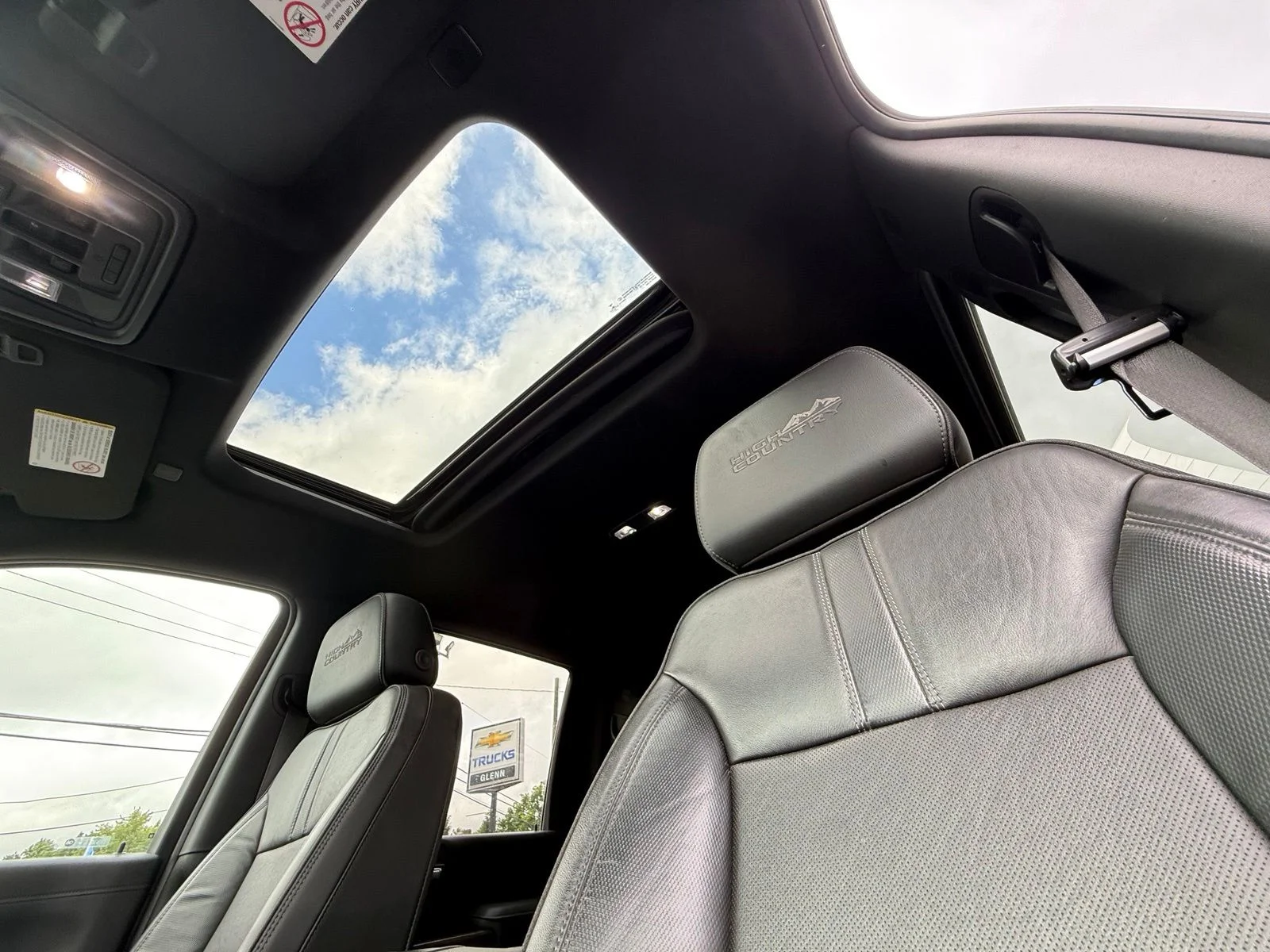Used 2020 Beige Chevrolet High Country image 4