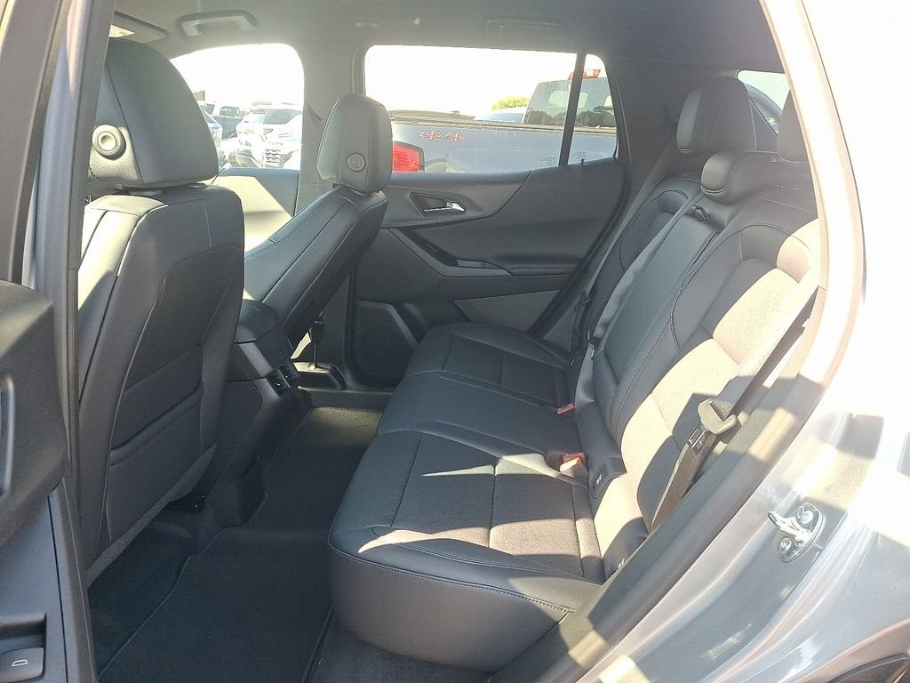 New 2027 Sterling Gray Metallic Chevrolet LT image 5