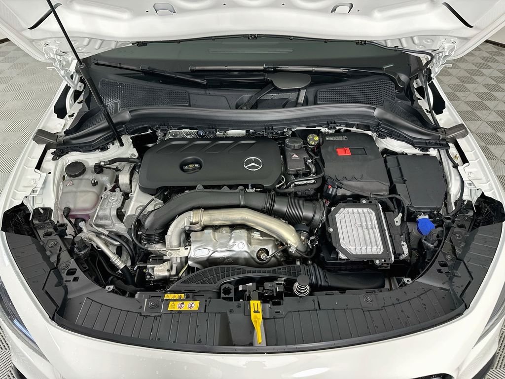 New 2026 Polar White Mercedes-Benz GLA 250 image 30