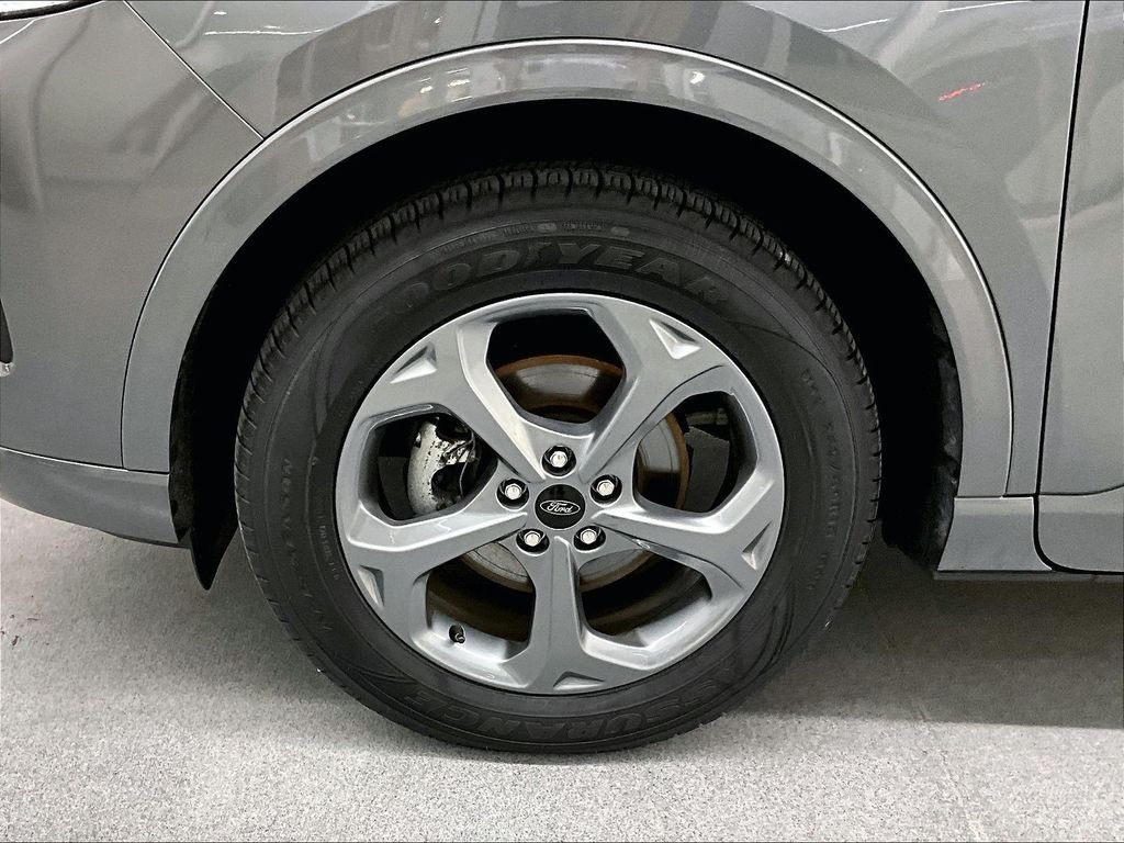 Used 2024 Gray Metallic Ford ST-Line image 7