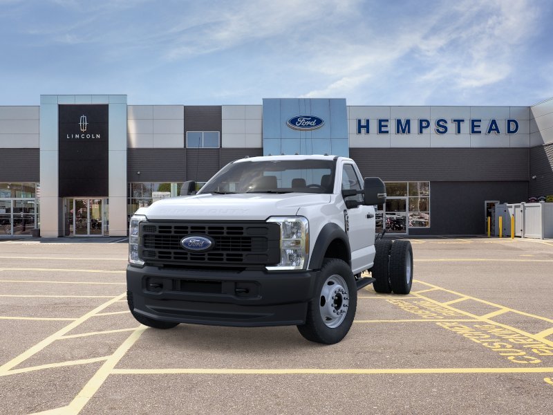 New 2026 Oxford White Ford F-550® XL image 2