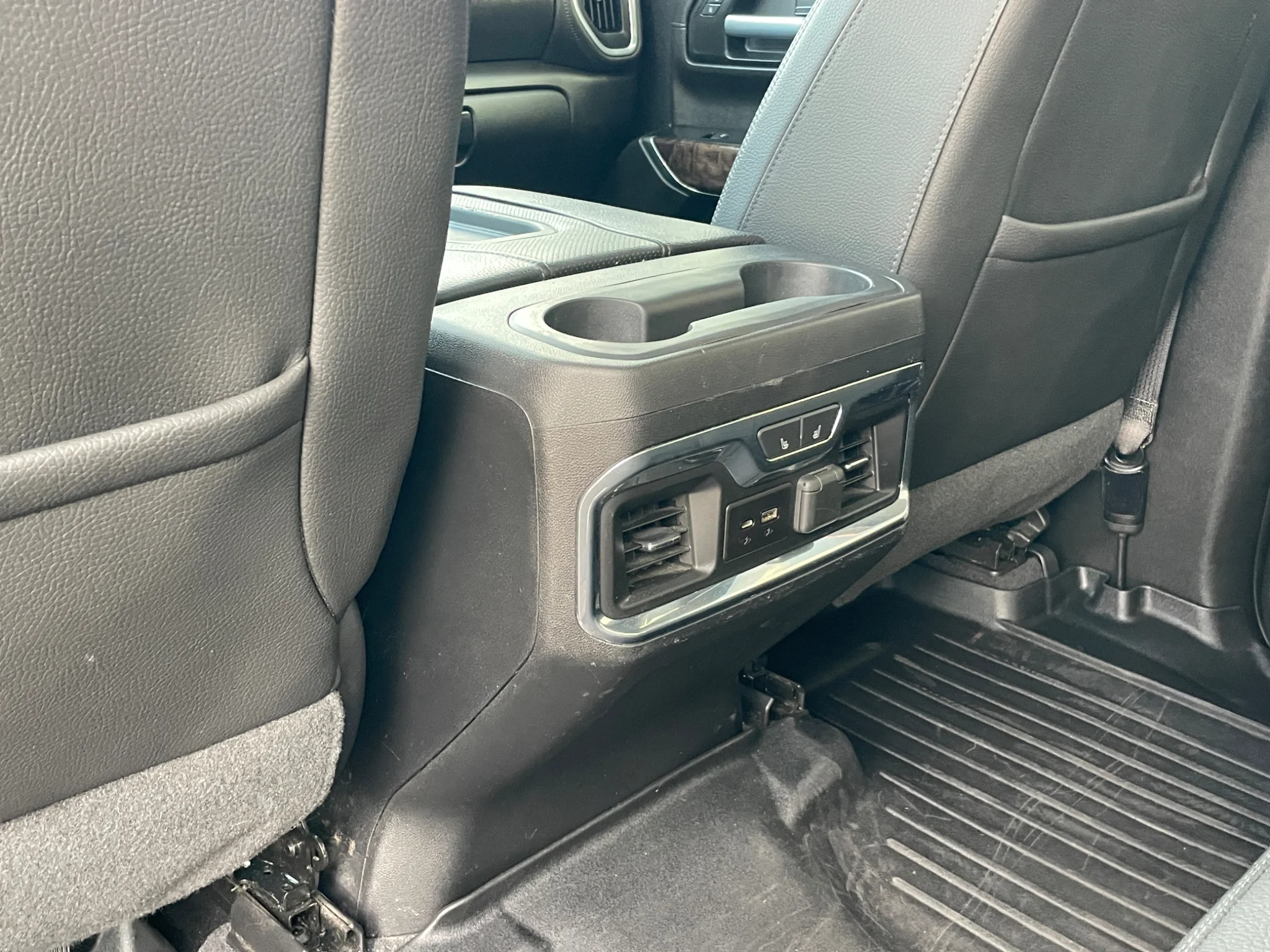 Used 2019 Dark Sky Metallic GMC Denali image 24