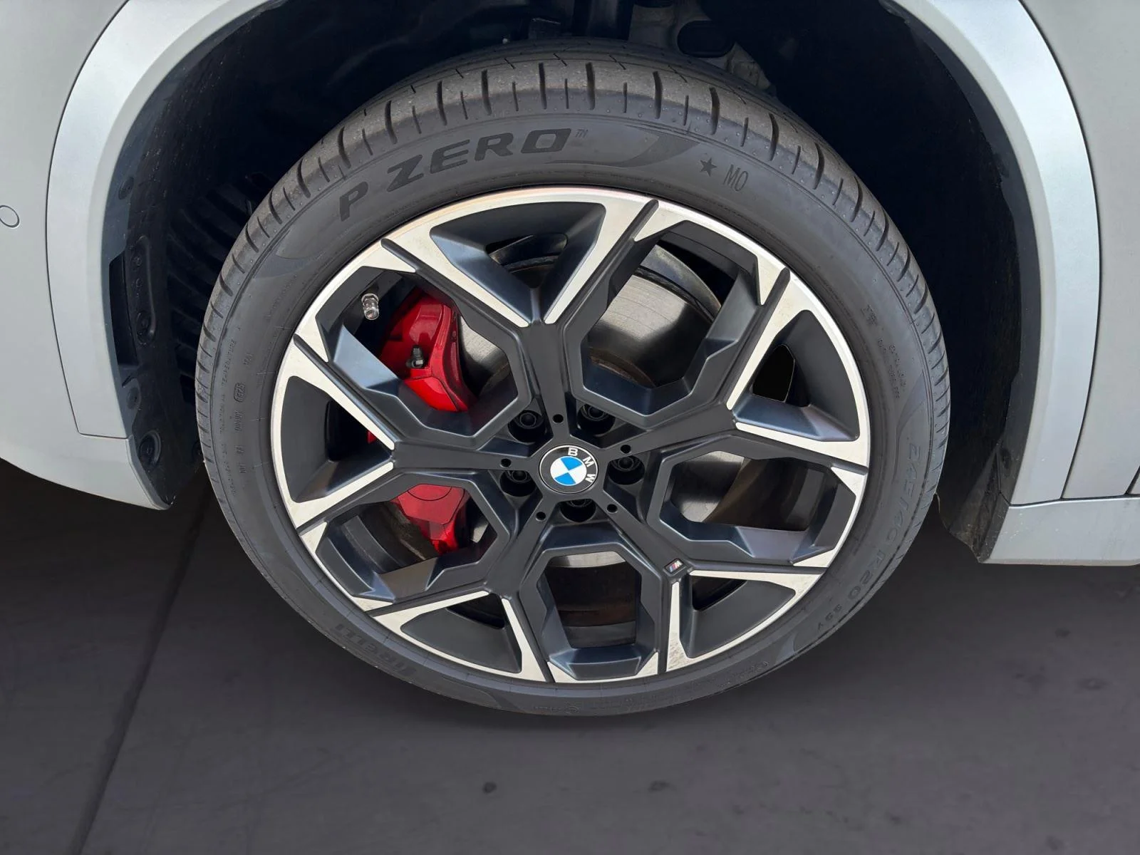 Used 2026 Frozen Pure Grey Metallic BMW M35i image 14