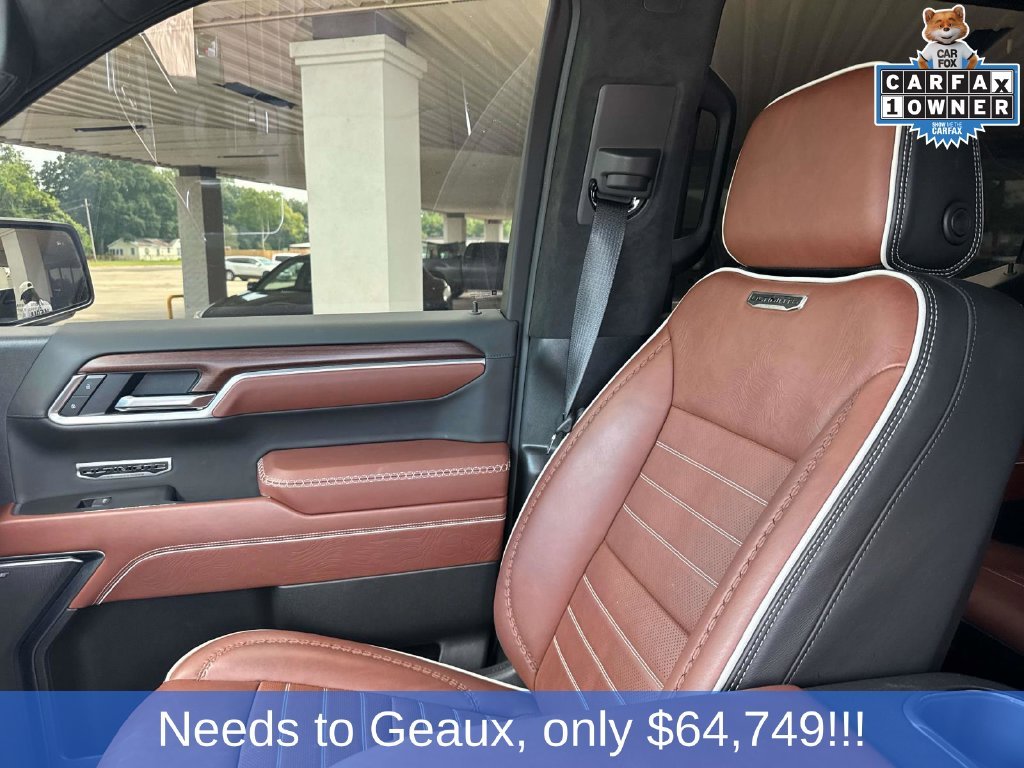 Used 2025 Gray GMC Denali Ultimate image 40