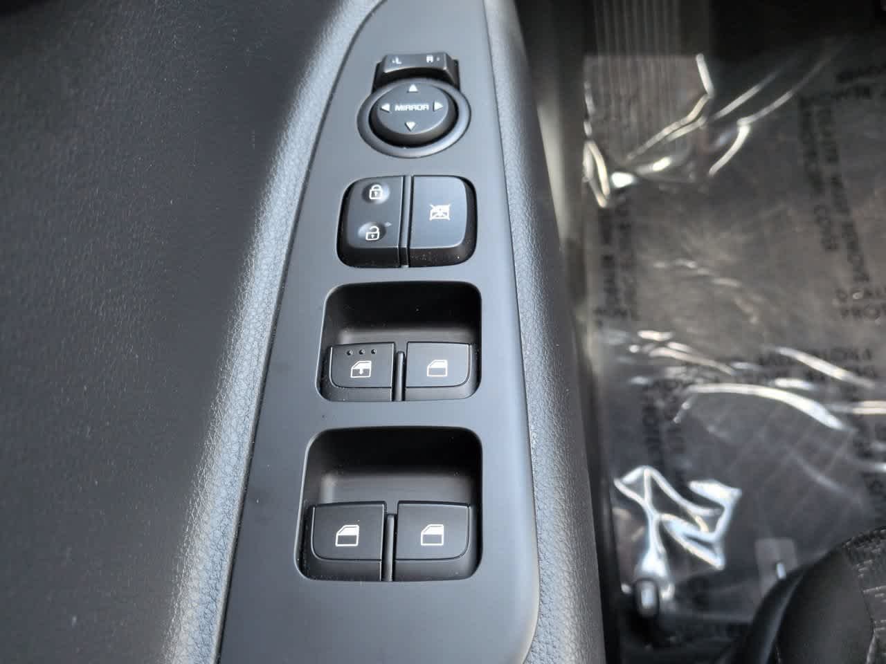 Used 2023 Silky Silver Kia S image 21
