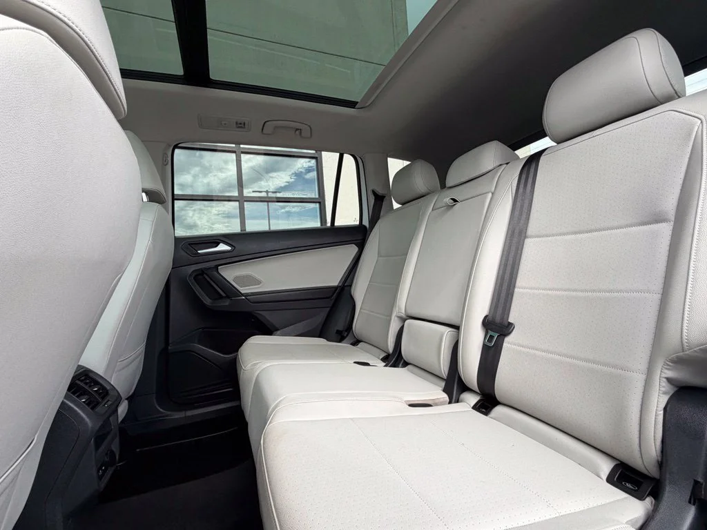 Used 2020 White Volkswagen 2.0T SE image 22