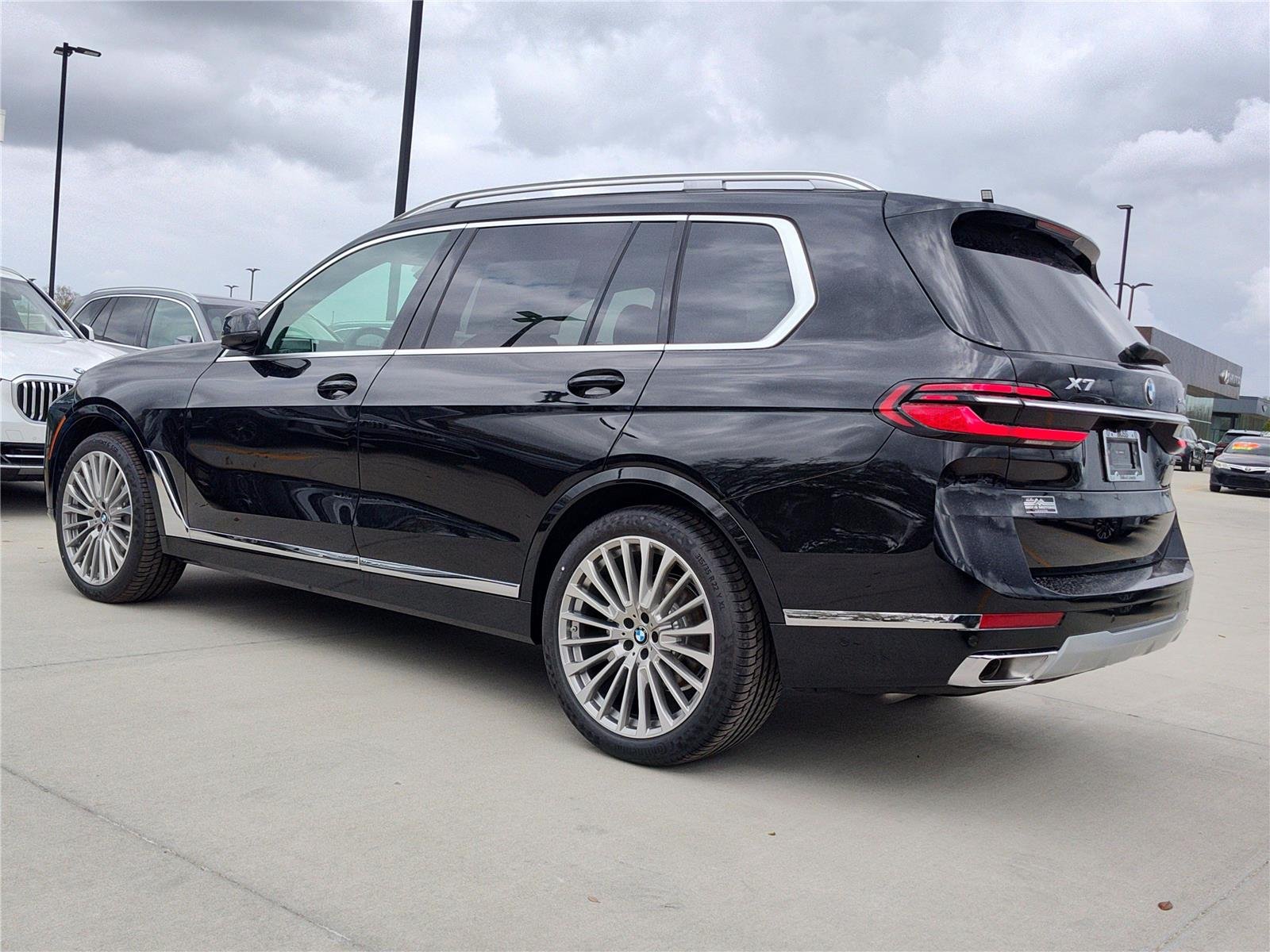 New 2026 Black Sapphire Metallic BMW xDrive40i image 3