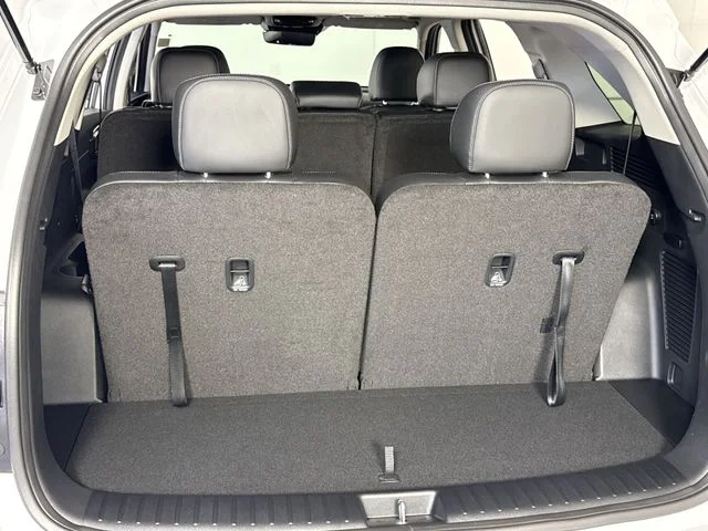 New 2026 Glacial White Pearl Kia S image 24