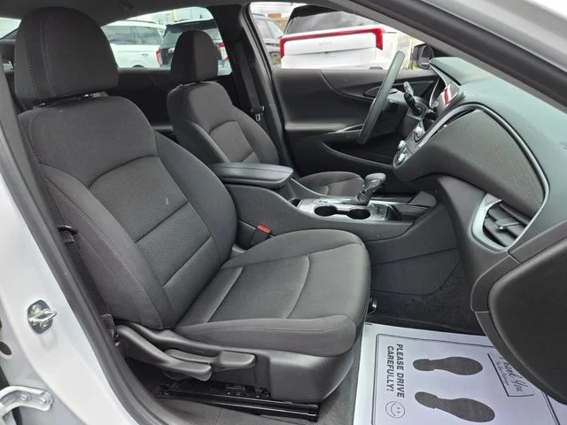 Used 2023 White Chevrolet LT image 21
