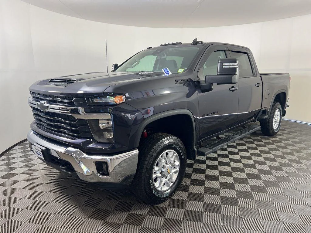 Used 2024 Ash Chevrolet LT image 29