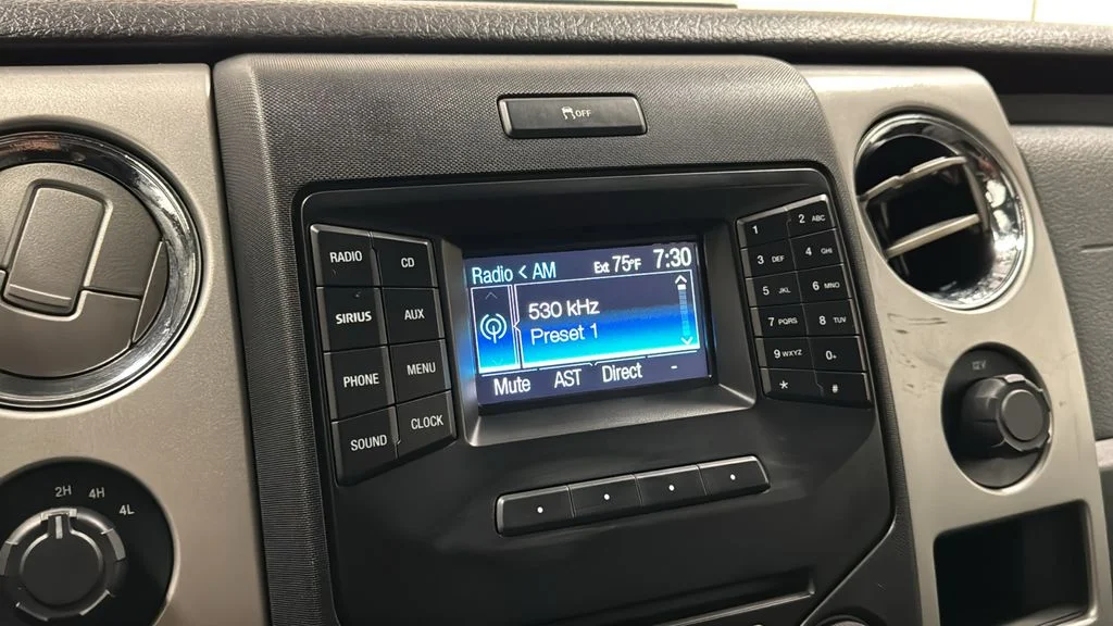 Used 2013 Blue Ford XLT image 20