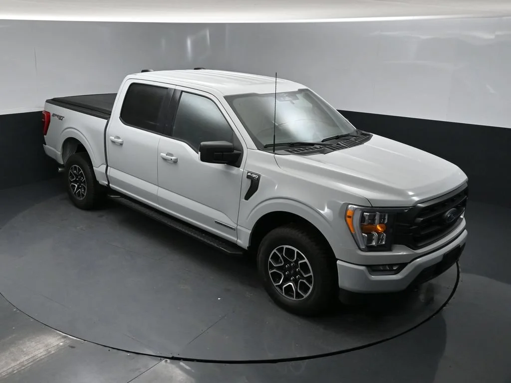 Certified Used 2023 Avalanche Ford XLT image 7