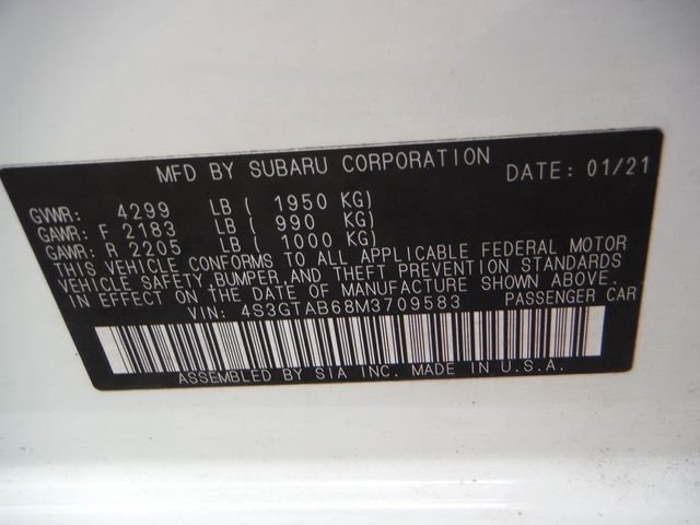 Used 2021 White Subaru Base image 29
