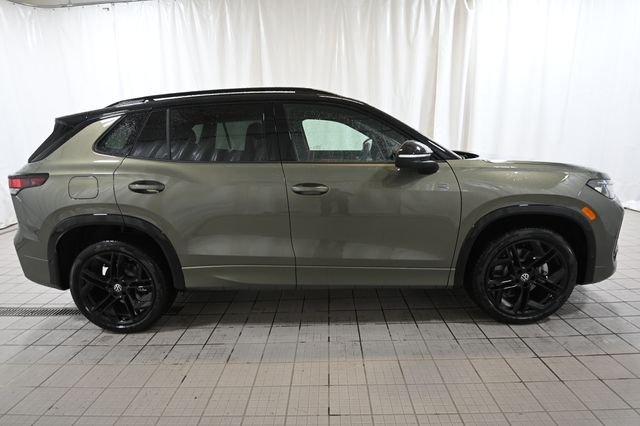 New 2026 Green Volkswagen 2.0T SE R-Line Black image 13