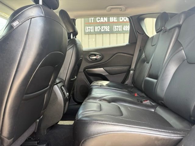 Used 2021 Blue Jeep Latitude Lux image 14