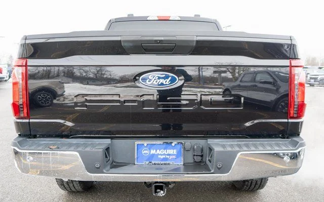 Used 2025 Black Ford XLT image 7