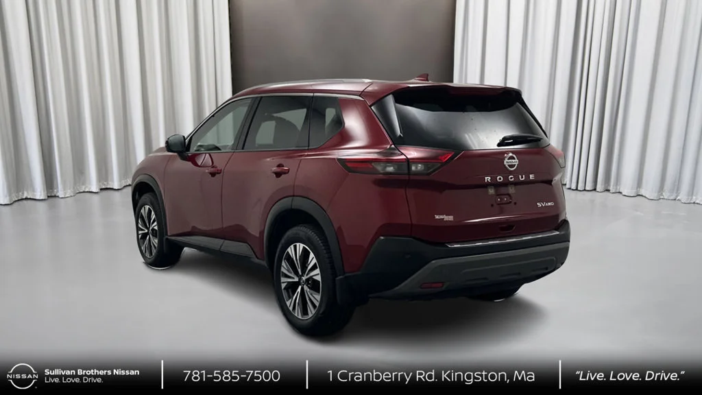 Used 2021 Red Nissan SV image 7