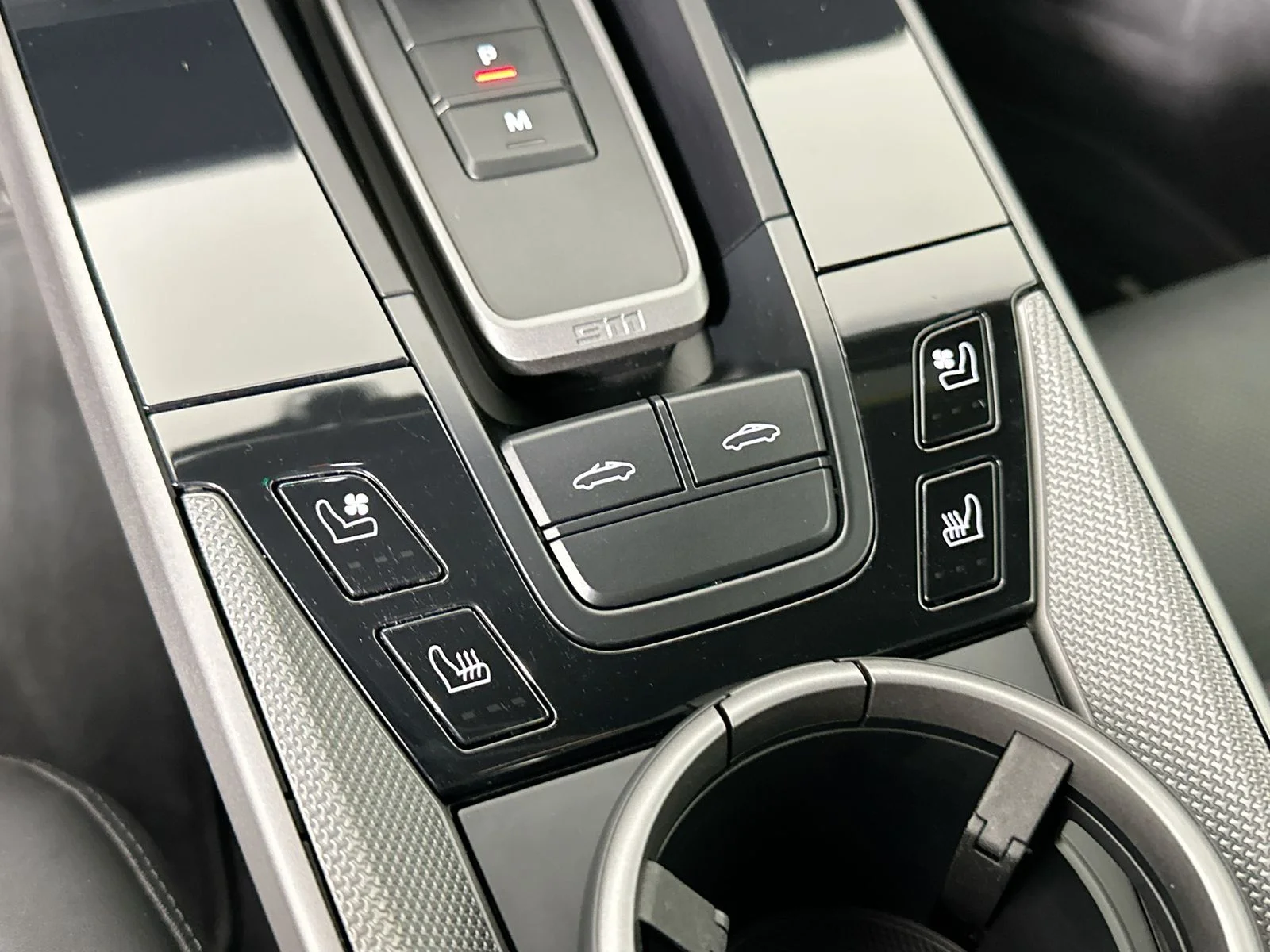 Used 2022  Porsche  image 29