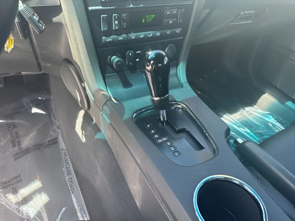 Used 2002 White Ford Base image 16