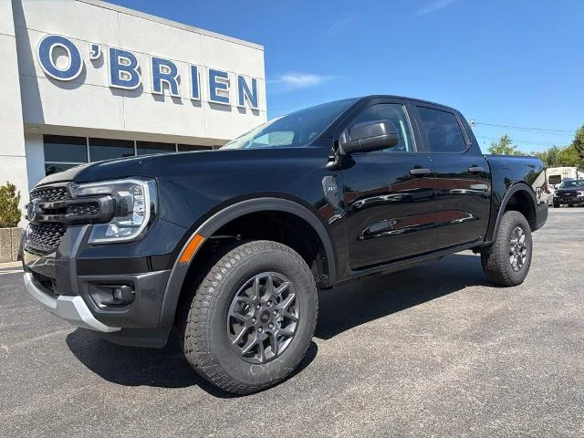 New 2026 Shadow Black Ford XLT image 25