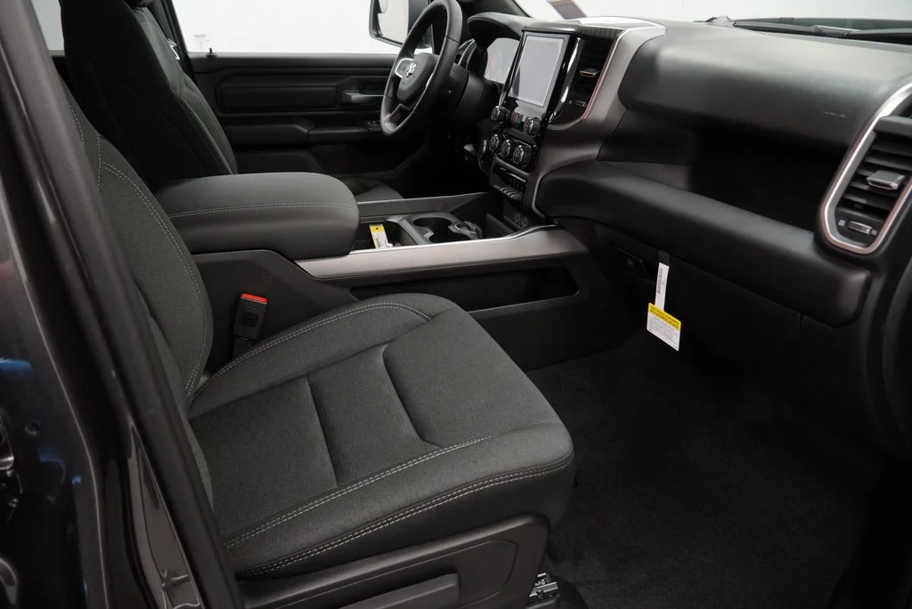 New 2026 Granite Crystal Metallic Clearcoat RAM Express image 34