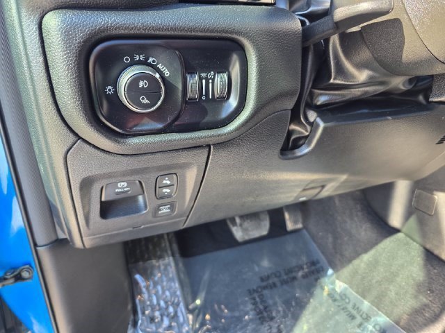 Certified Used 2025 Hydro Blue Pearlcoat Ram Laramie image 21