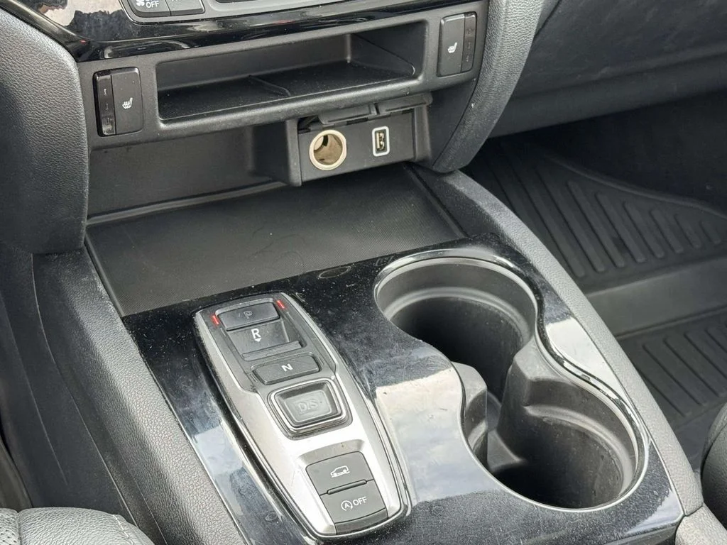 Used 2019 White Honda Touring image 21