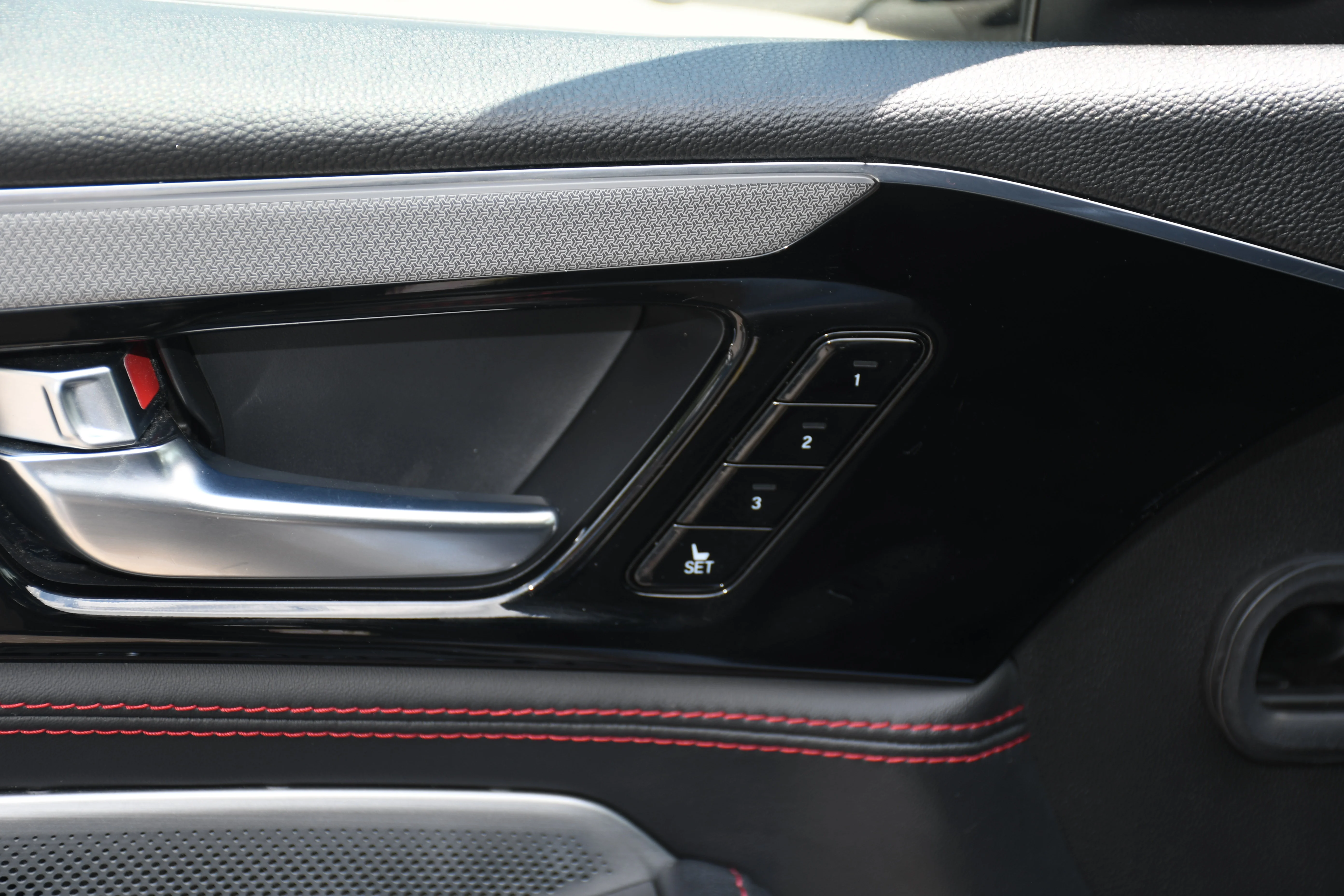 Used 2025  Acura A-Spec image 12