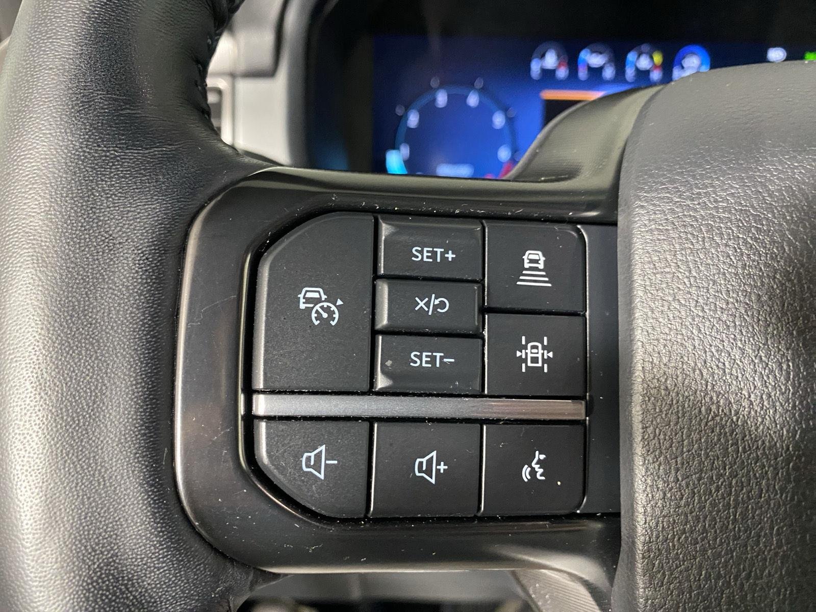 Used 2024 Agate Black Ford Platinum image 20