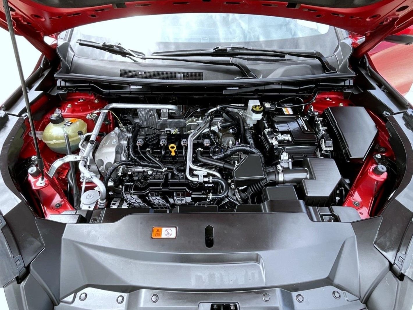 Used 2023 Red Mitsubishi SE image 25