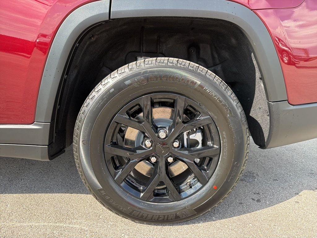 New 2026 Velvet Red Pearl-Coat Exterior Paint Jeep Altitude image 26