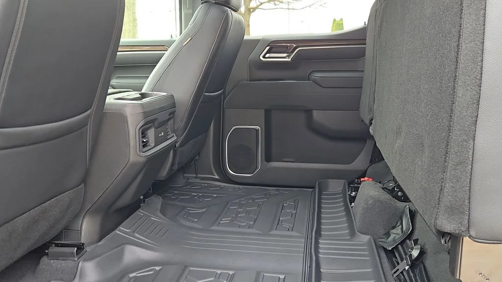 New 2026 Sterling Gray Metallic Chevrolet RST image 31