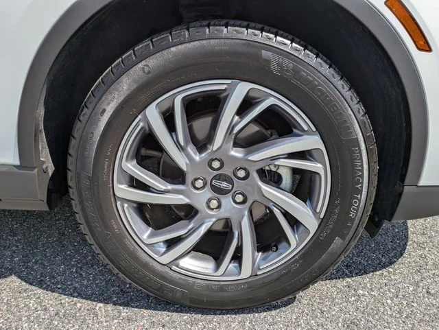 Certified Used 2023 White Metallic Lincoln Standard image 11
