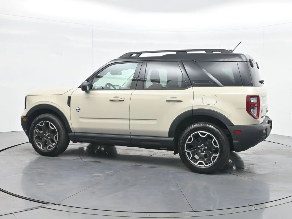 New 2025 Desert Sand Ford Outer Banks® image 10