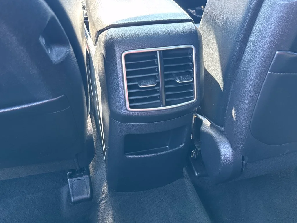 Used 2023 White Kia X-Line image 36