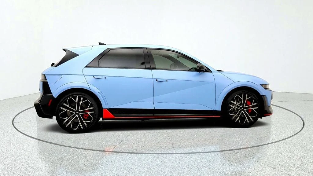 Used 2025 Performance Blue Matte Hyundai AWD image 4