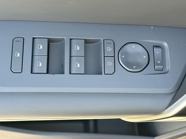 New 2027 Terrain Brown Kia X-Line S image 18