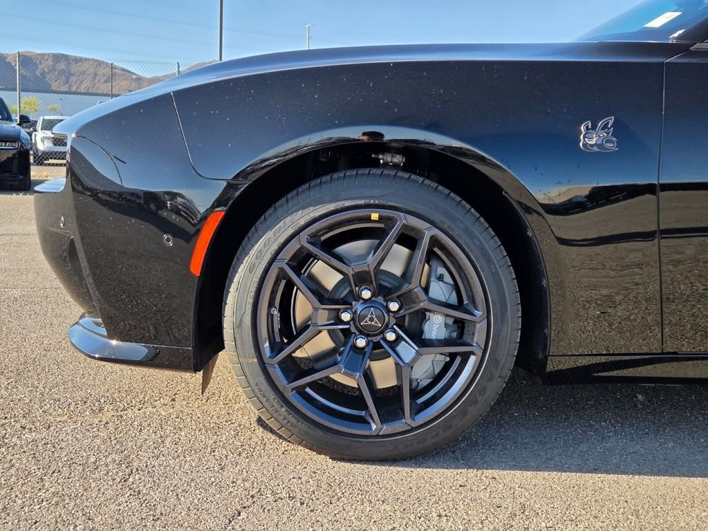 New 2026 Diamond Black Crystal Pearlcoat Dodge R/T Scat Pack image 5