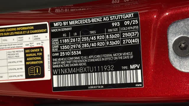 Certified Used 2026 MANUFAKTUR Patagonia Red Metallic Mercedes-Benz GLC 300 image 12