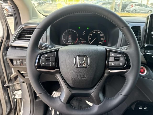 Certified Used 2026 Solar Silver Metallic Honda EX-L image 30