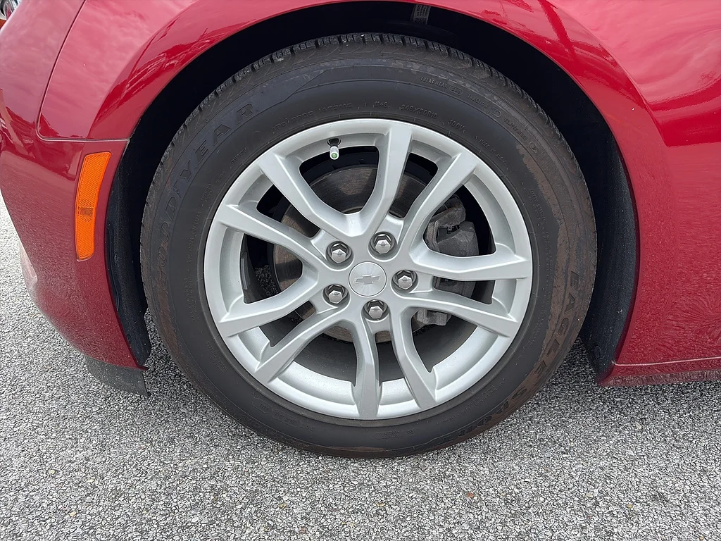 Used 2023 Radiant Red Tintcoat Chevrolet  image 9